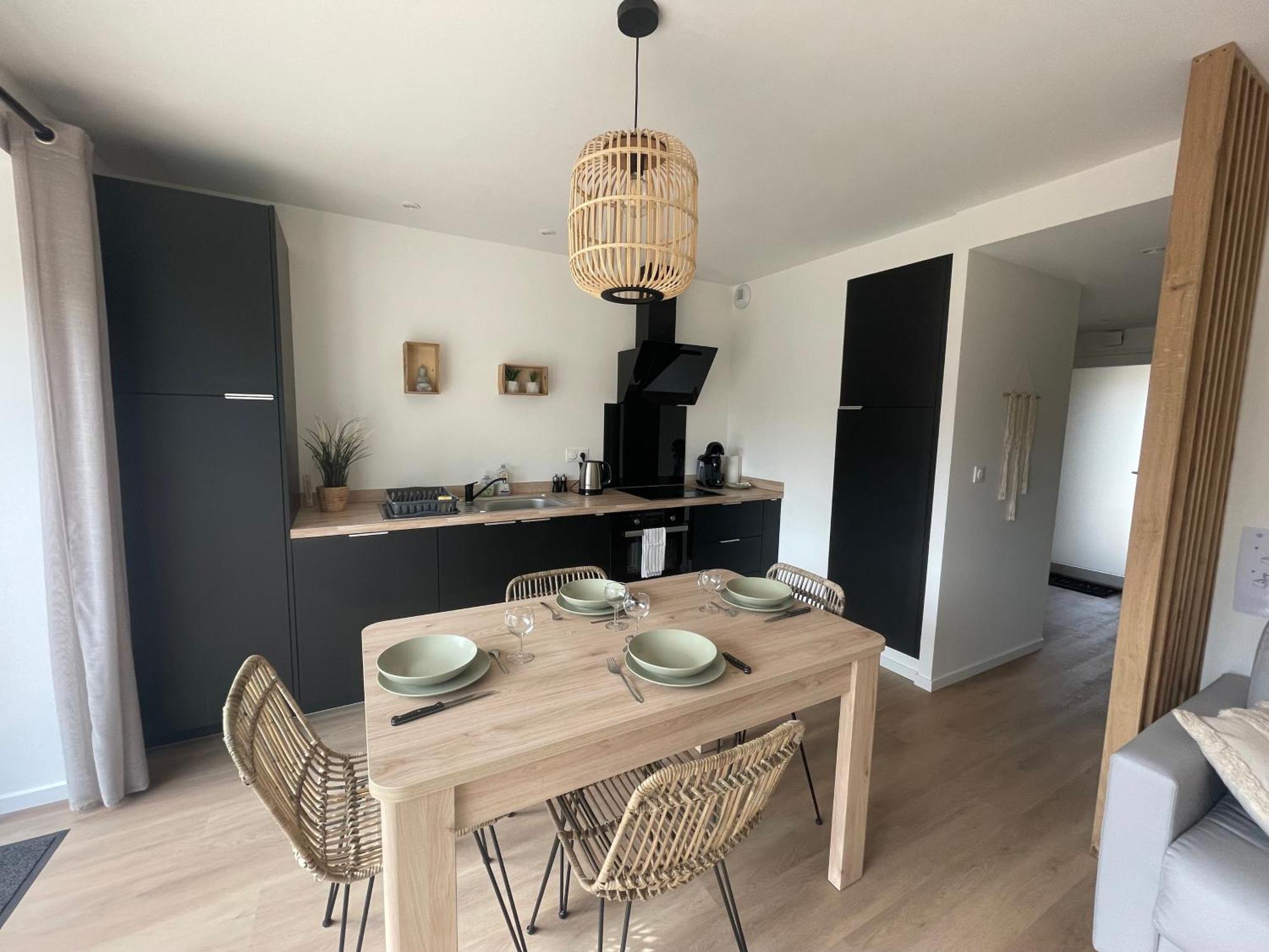 Sejour Detente - Appart'Hotel N 1 Avec Jaccuzi, Piscine Et Petit-Dejeuner Chouzelot Exteriör bild